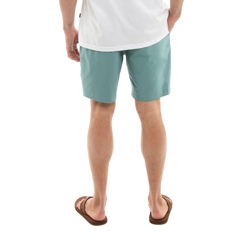 Pelagic Mako Hybrid Shorts 18in