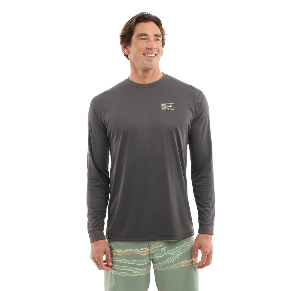 Pelagic Aquatek Marlin Icon Fishing Shirt*