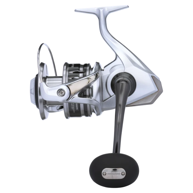 Dogfish Tackle & Marine Shimano Saragosa SW spinning reel in silver with black handle knob. Features HAGANE Body and X-Ship.